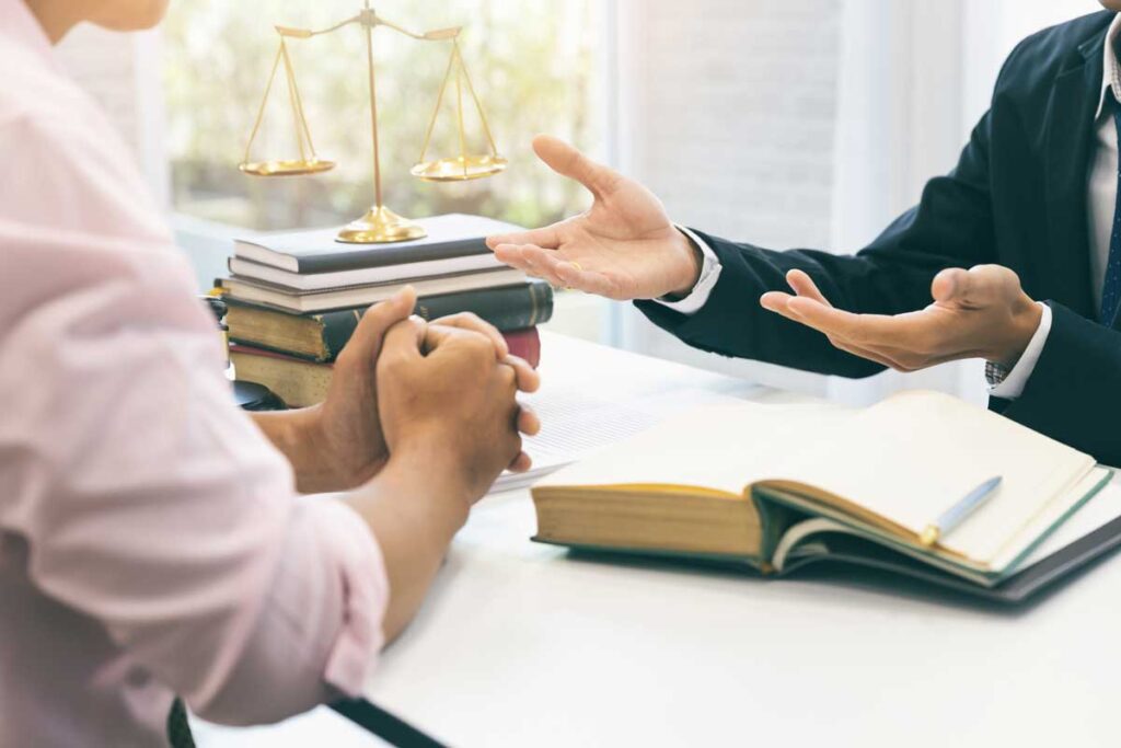 Demissão em Bancos em Osasco: 2 Escritório de Advogado Trabalhista especialista em bancários